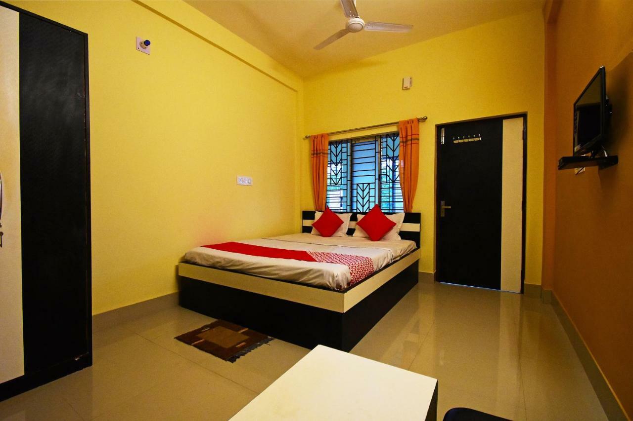 Oyo 43926 Sanchari Atithi Nivas Hotel Bolpur Exterior foto