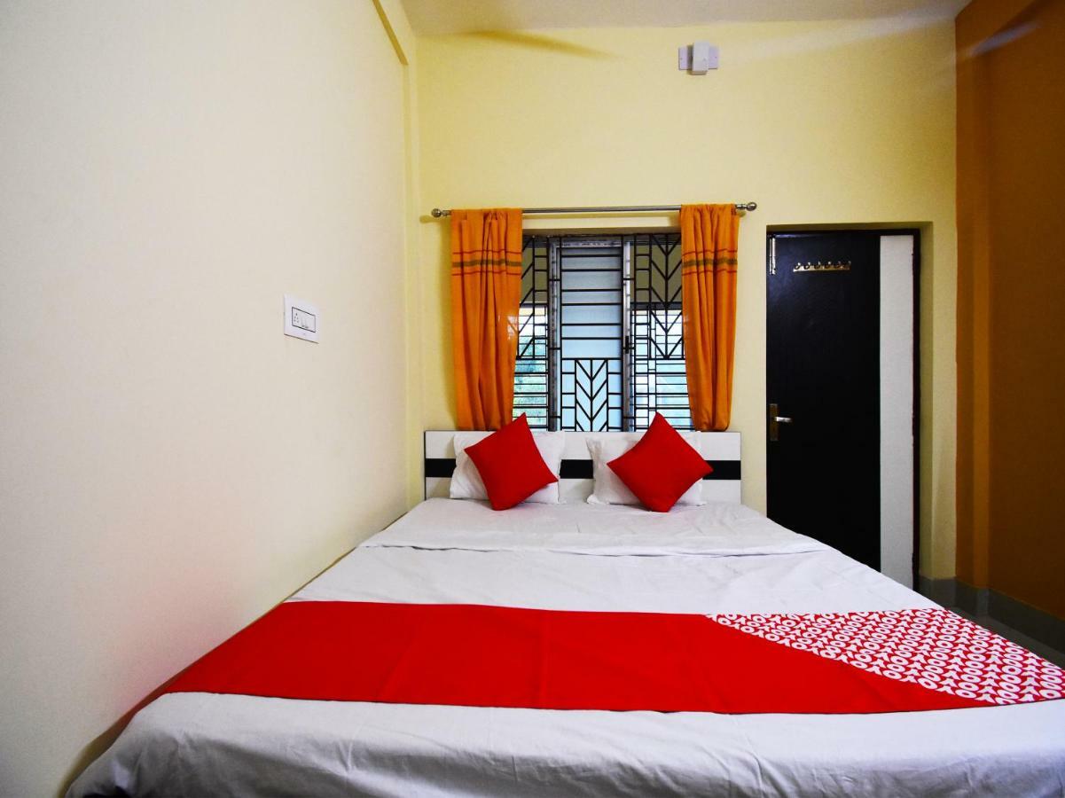 Oyo 43926 Sanchari Atithi Nivas Hotel Bolpur Exterior foto